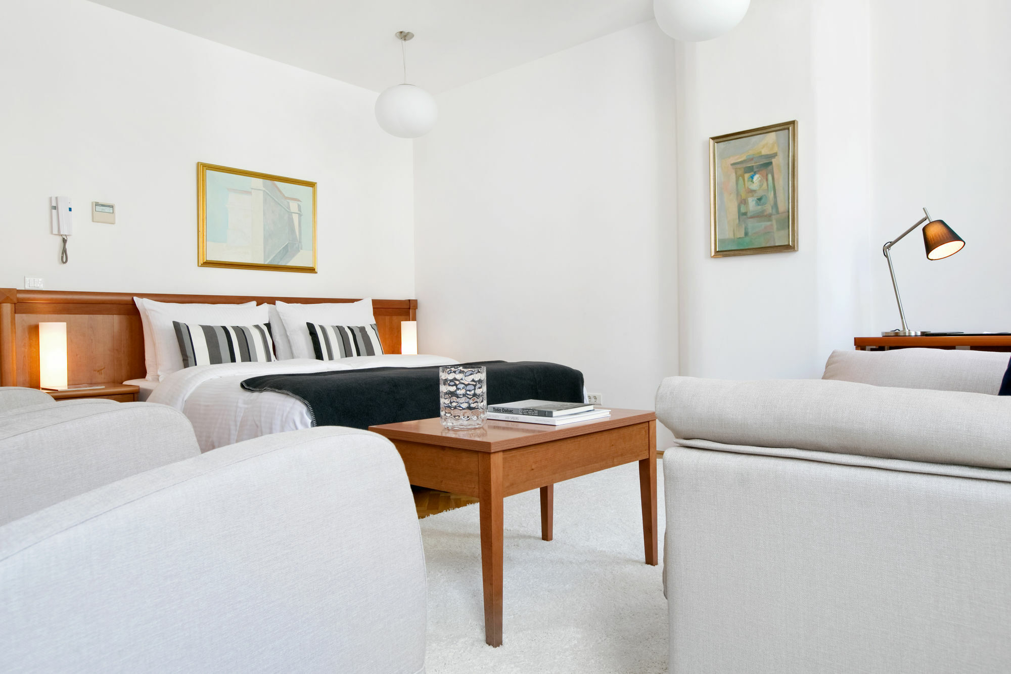 Angel Main Square Center Zagreb Apartment Bagian luar foto